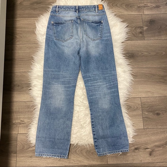 Straight Leg Trendy Zara Jeans - Picture 3 of 3